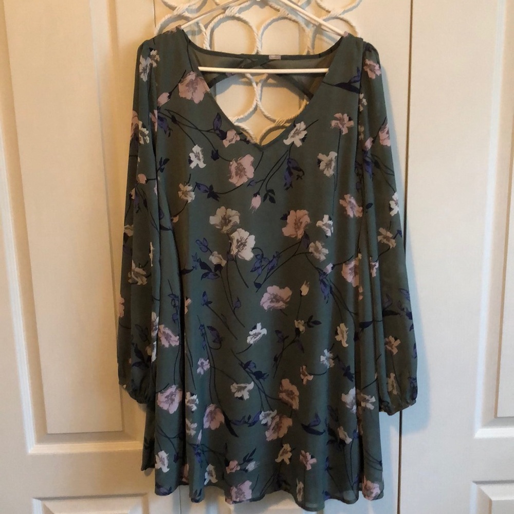 Once worn size large floral dress